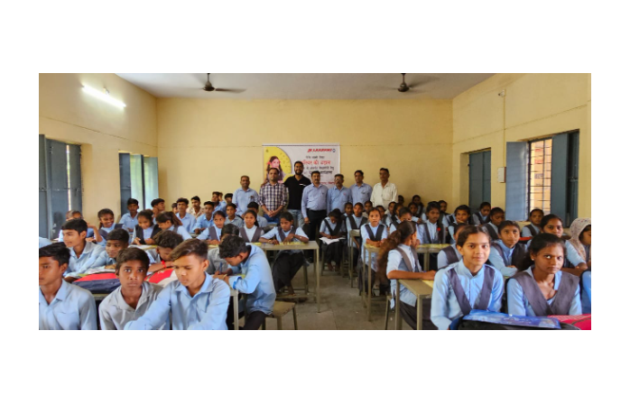 From Dreams to Reality: Toprankers’ Udaan Opens Doors for Underprivileged Students